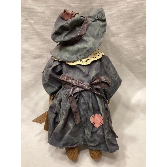 Boyd’s Bears Crumpleton’s Born to Shop Grace Z. Beartique Mixed Media Figure - Picture 6 of 12